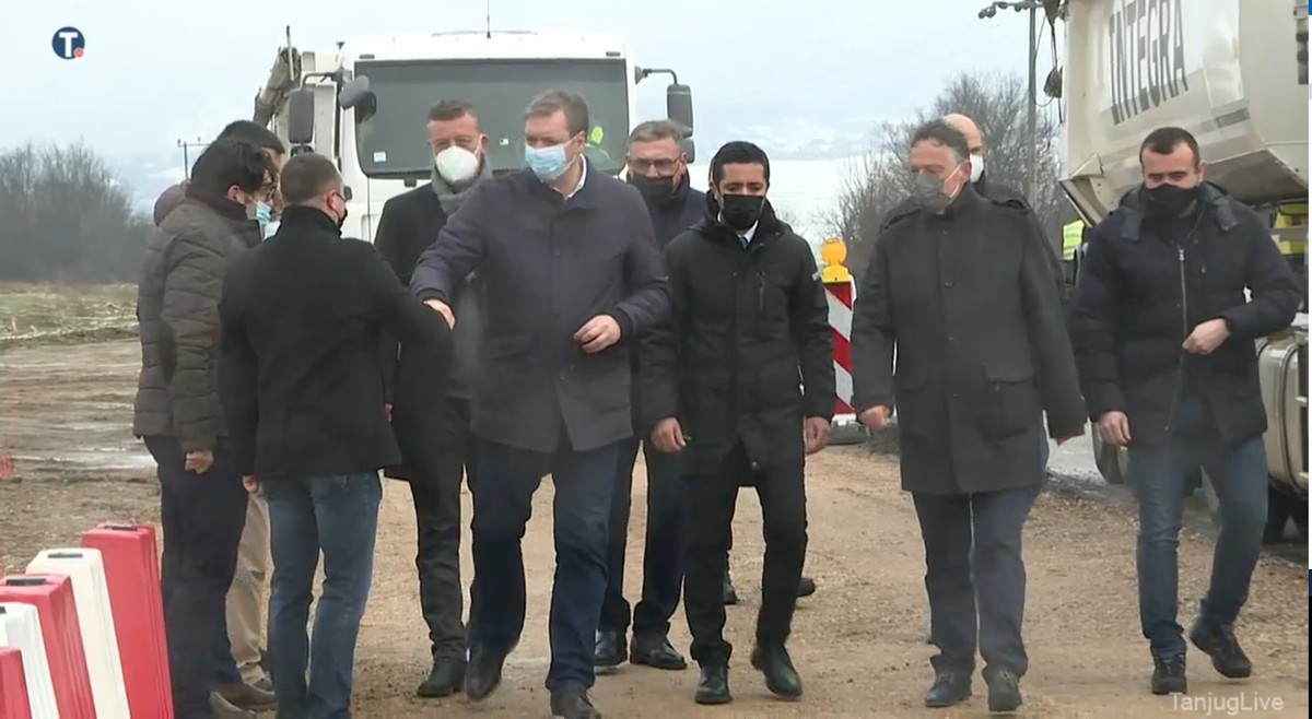 &#34;Infrastruktura dovodi investitore&#34;: Vučić u poseti Zaječaru: Obići ću sve važne projekte u Srbiji, moraju se radovi ubrzati