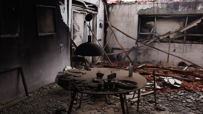 Ostaci jedne od mnogobrojnih spaljenih kuća posle napada Hamasa na kibuc Beri 7. oktobra 2023. godine | Foto: Bloomberg via Getty Images