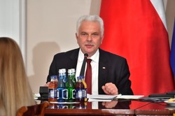 Czwarta fala stała się faktem. Kraska: Jest 1208 nowych przypadków zakażenia