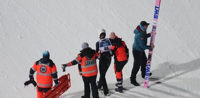 Niebezpieczny upadek podczas walki o konkurs w Zakopanem. Udany początek Polaków