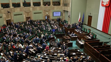 Sejm znowelizował budżet na 2015 r.