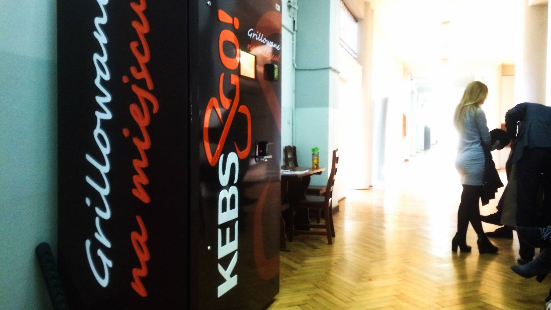 Studenci zbudowali automat z kebabem. Spróbowałem, jak smakuje fast food przyszłości