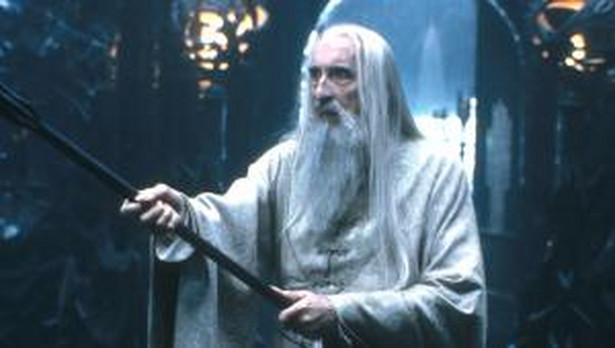 Christopher Lee jako Saruman w pierwszej części "Władcy Pierścieni"