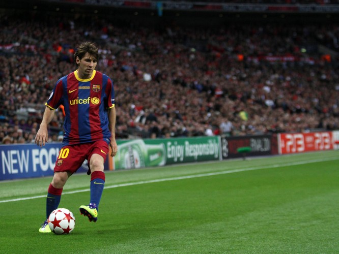 7. Lionel Messi (Argentyna, piłka nożna) 43 800 000 dol.