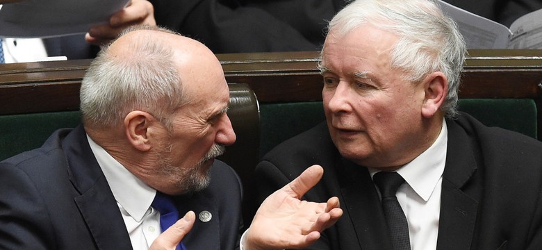 Macierewicz o katastrofie smoleńskiej: Ta zbrodnia nie może ujść płazem, trzeba wskazać odpowiedzialnych