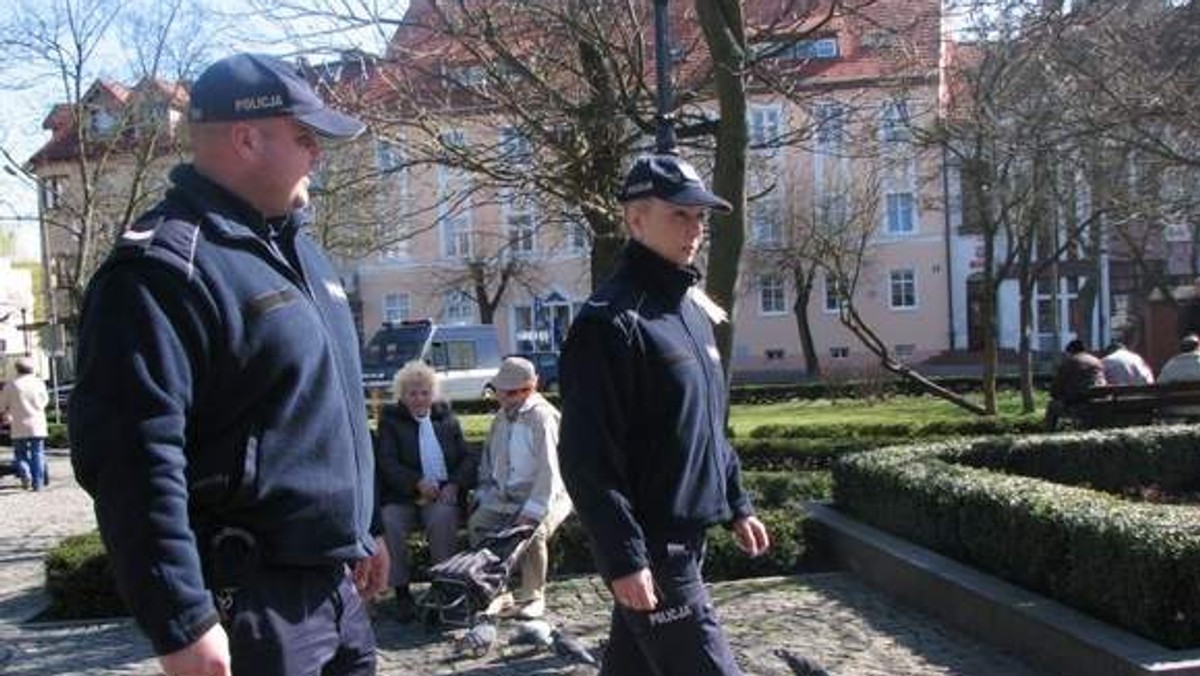 Dodatkowe patrole w newralgicznych miejscach, monitoring w jakości HD, pies, który będzie pomagał w pracy policjantom. - Na poprawę bezpieczeństwa mieszkańców wydamy 50 tys. zł - zapowiada burmistrz Tomasz Ciszewicz.