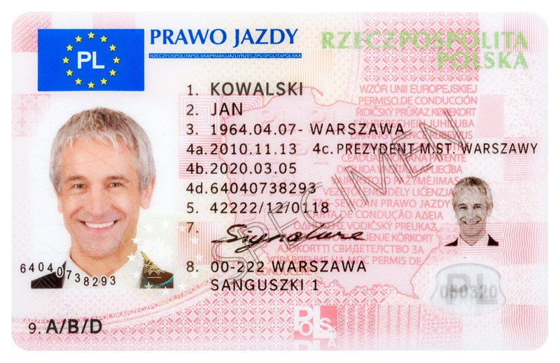 Nowe prawo jazdy. Wiemy, dlaczego dokument ma różny zapis daty wydania