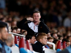 Sir Alex Ferguson ucina plotki o odejściu Rooneya do PSG