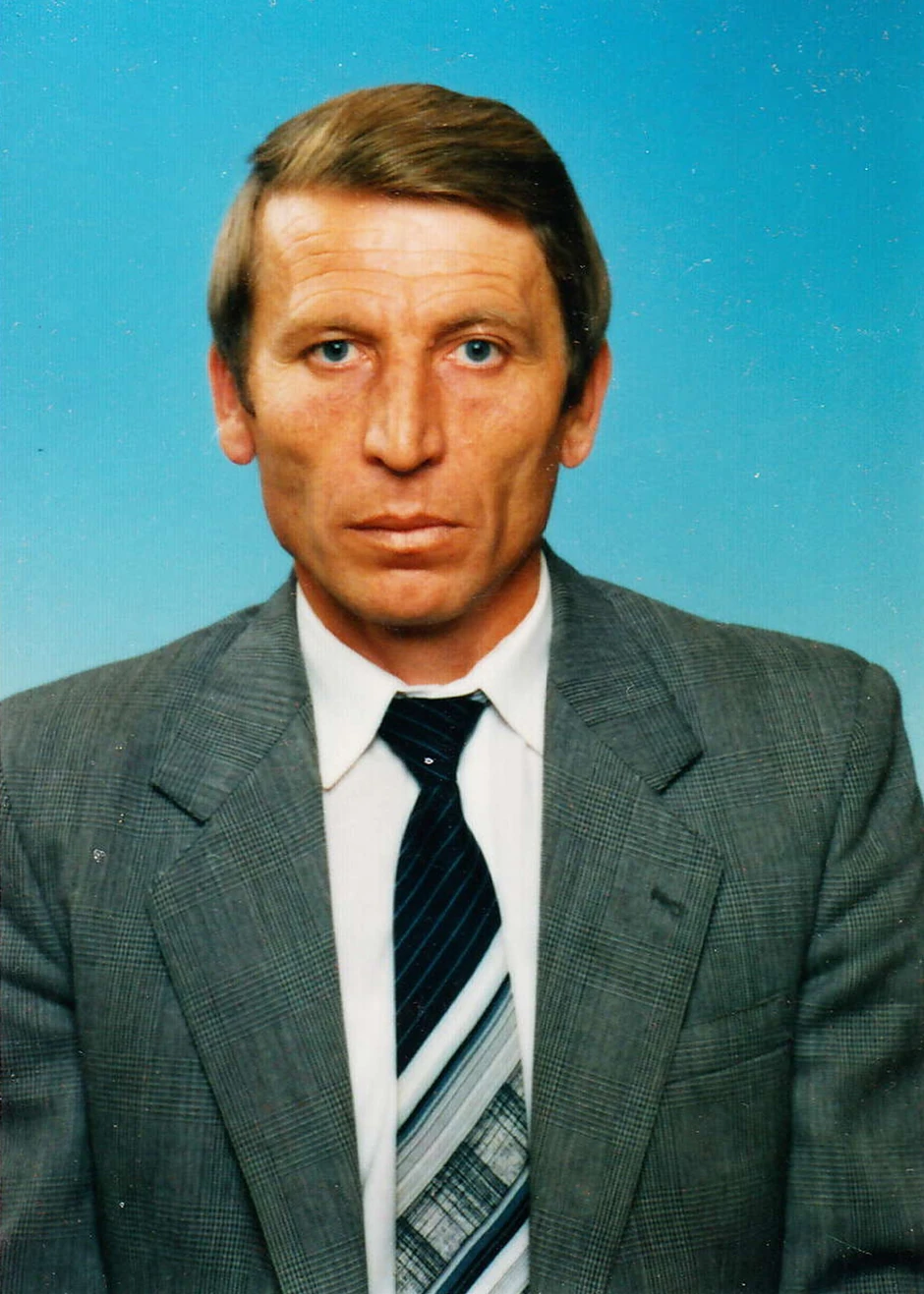 Aleksandar Krstić (1951) je stao na čelo „male varoši“ 1992. godine, kada je pobedio kao nezavisni kandidat