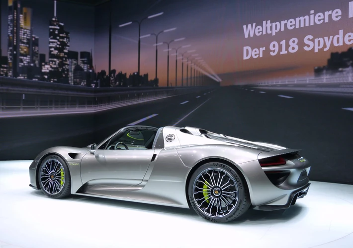 Porsche 918 Spyder ma napęd hybrydowy