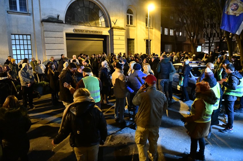 Građanski protest mup Stari grad