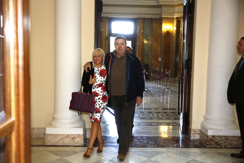 Mrkonjić i koleginica Marijana Maraš