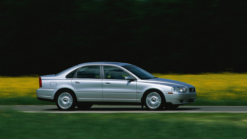 9. Volvo S80 I (1998-2006)