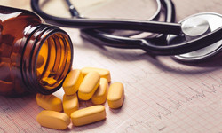 Tabletki nasenne i leki na sen - czy są pomocne? Skutki uboczne stosowania leków nasennych