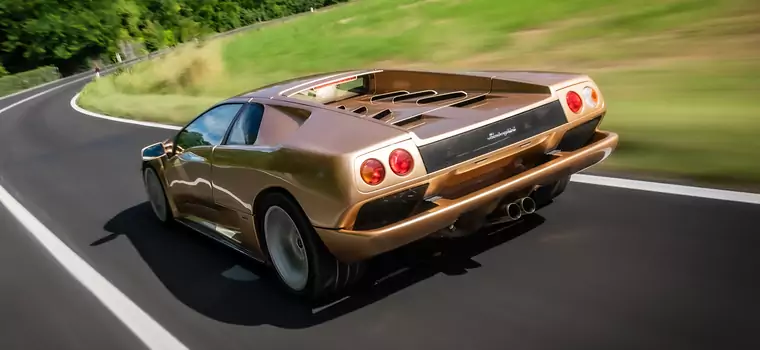 Lamborghini Diablo skończyło 30 lat. Kto jeździł tym superautem?