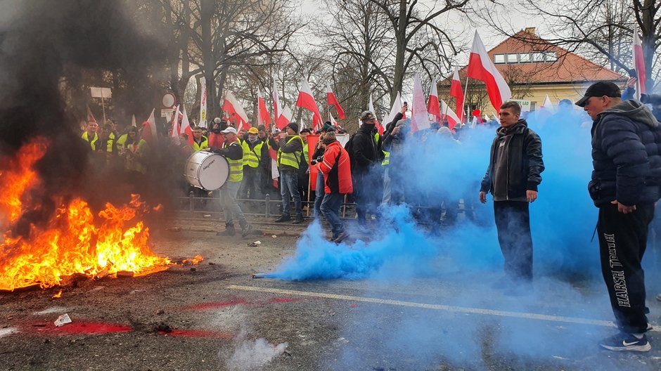 Protest przed Kancelarią Premiera