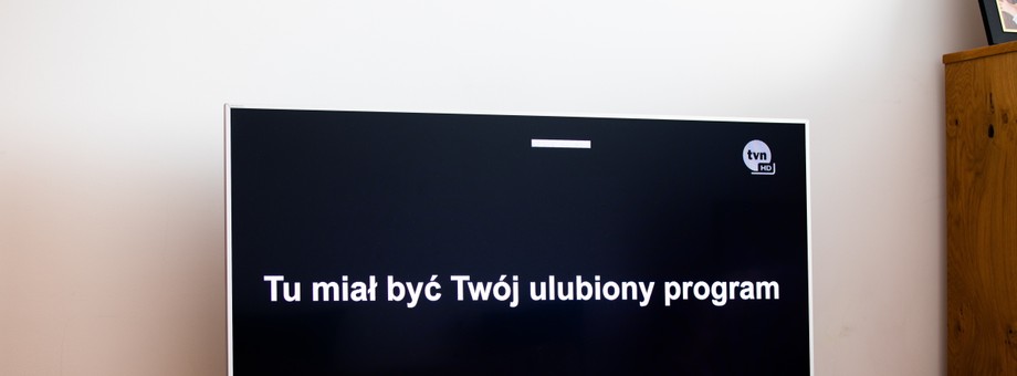 W ramach protestów w obronie mediów w Polsce w dniu 10 lutego 2021 r. niektóre stacje telewizyjne wstrzymały nadawanie