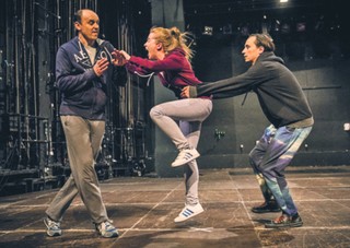 Bardzo przyjemne nic. 'Ewelina płacze' Anny Karasińskiej