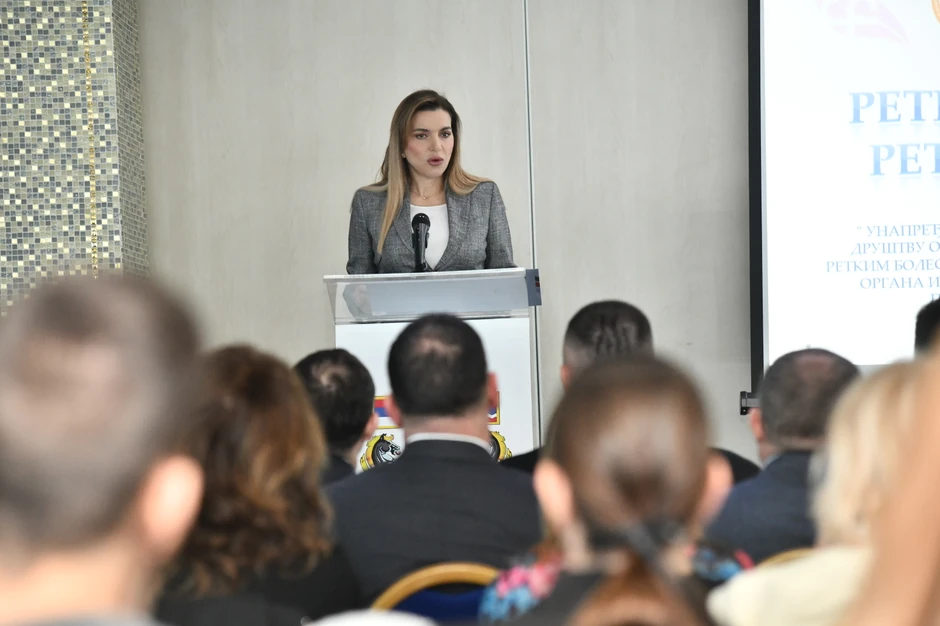 U Šapcu je održana konferencija posvećena retkim bolestima „Retki su snažni, retki su važni“