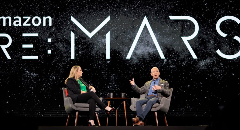 Inside Amazon's wild robot conference that started as a Jeff Bezos ...
