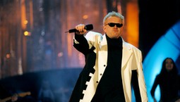 Śledzie, mróz i tęsknota za latem. Tak powstał hit Formacji Nieżywych Schabuff