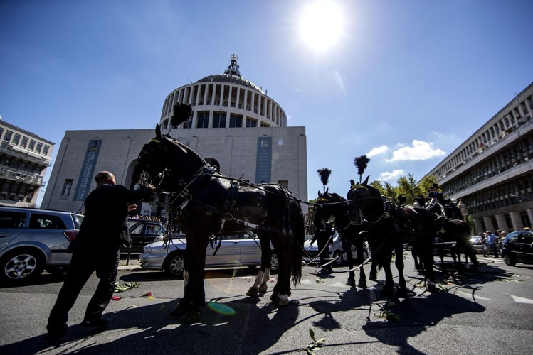 Pogrzeb szefa włoskiej mafii