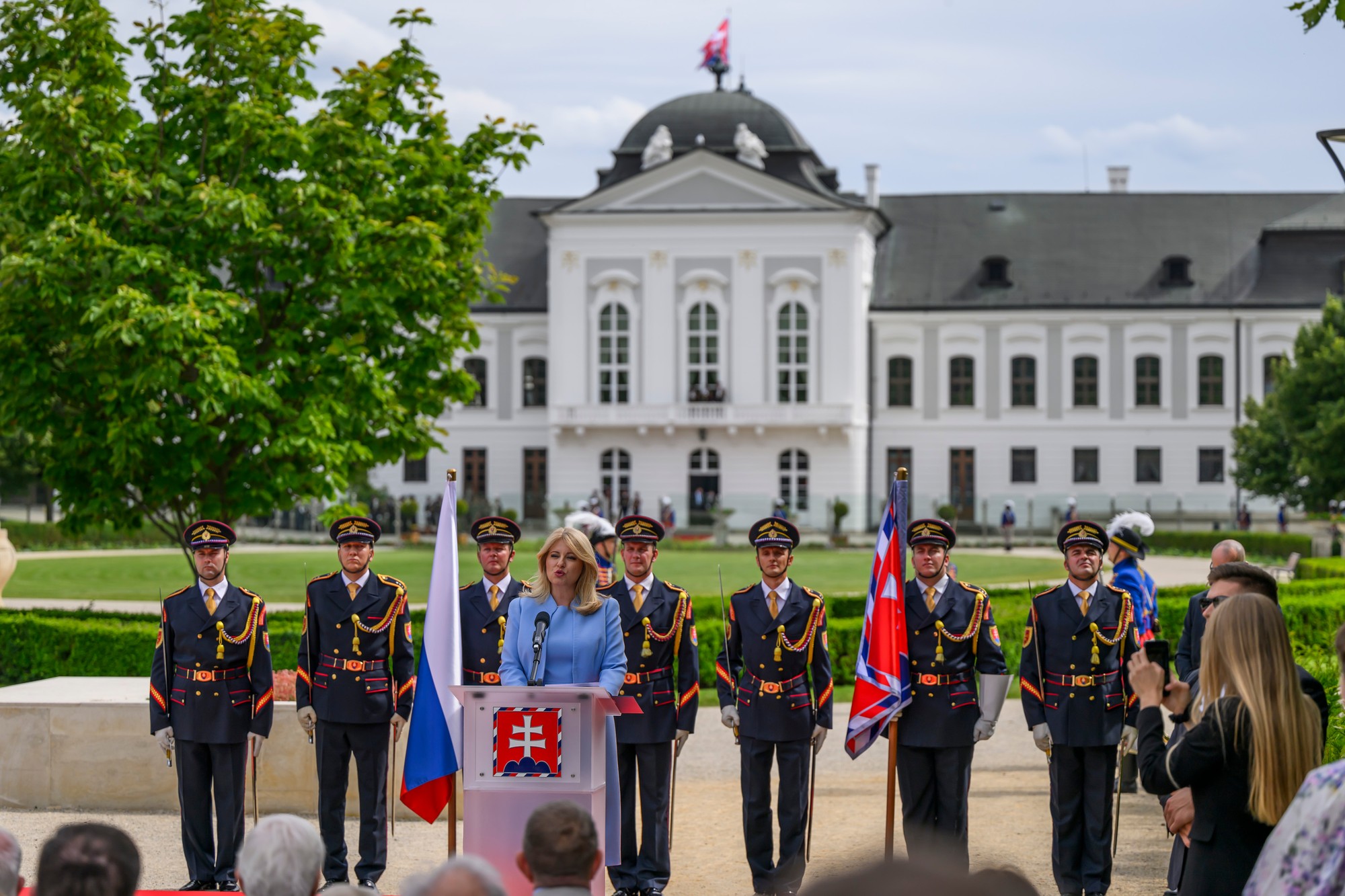 Prezidentka SR Zuzana Čaputová počas rozlúčkového príhovoru v Prezidentskej záhrade v Bratislave 14. júna 2024.