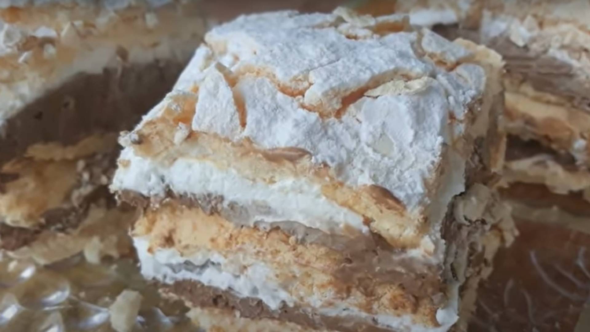 Šuškavac torta je ukusnija od puslice i imamo recept koji uvek ispadne sjajno