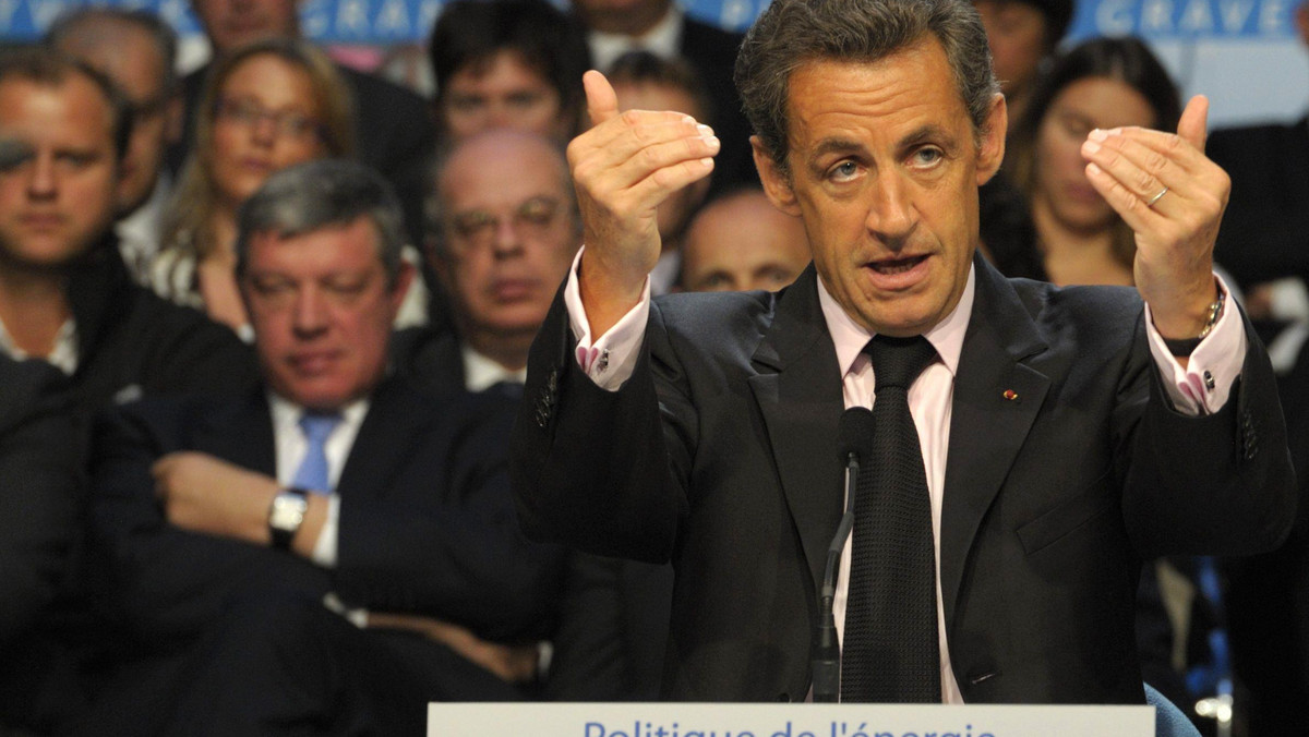 We Francji nie powstaje wystarczająca liczba nowych miejsc pracy, by kraj mógł przyjąć fale imigrantów z niestabilnych politycznie państw Afryki Północnej - oświadczył w opublikowanym dziś wywiadzie francuski prezydent Nicolas Sarkozy.