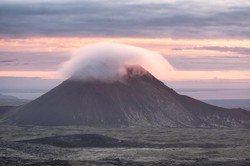 17 tysięcy trzęsień ziemi dziennie. Po setkach lat budzi się wulkan na Islandii