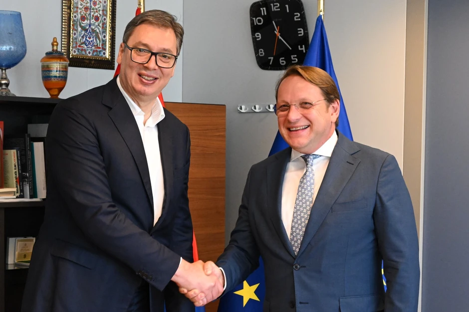 Vučić sa Verheljijem