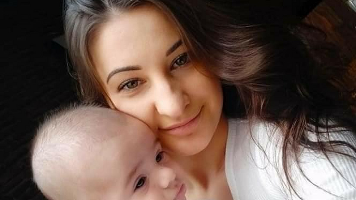 23-letnia Klaudia Sadkowska zaginęła wraz z 10-miesięcznym synkiem Aleksandrem - informuje grupa Zaginieni Cała Polska na Facebooku. Podkreśla, że życie zaginionej może być zagrożone.