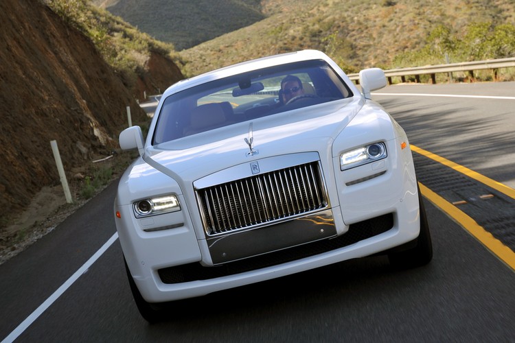 Rolls-Royce Ghost Fot. Rolls-Royce