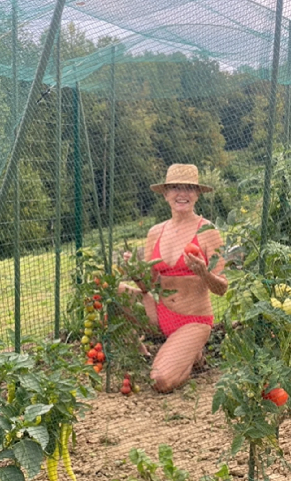 Tanja Ribič u bašti