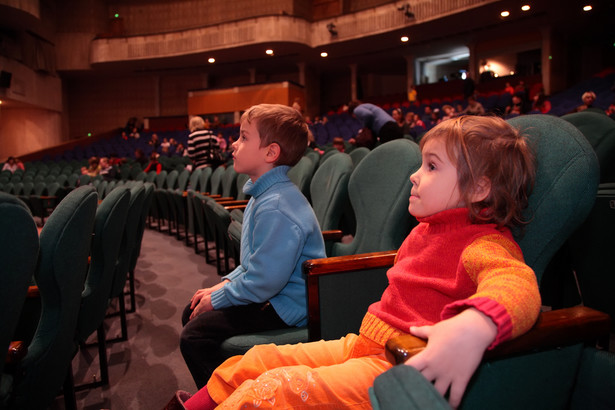 Imponujące efekty białostockiej akcji "Teatr dzieciom"