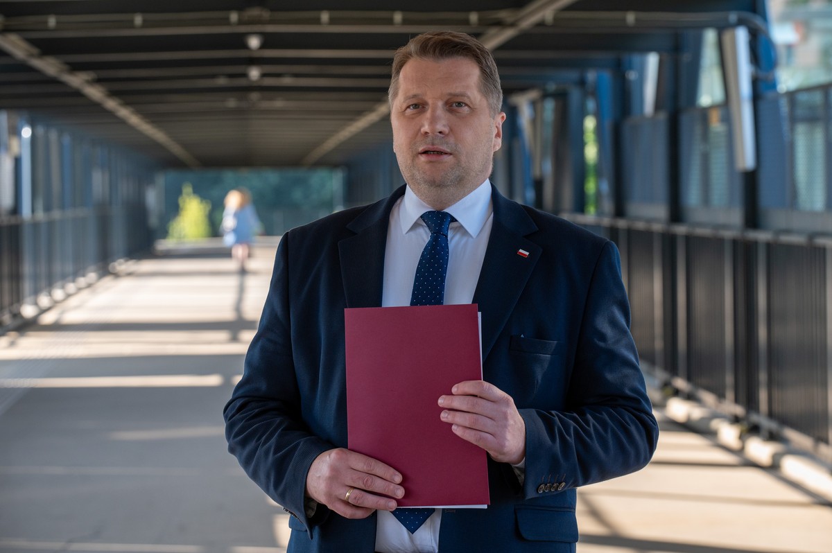 KONFERENCJA PRASOWA PRZEMYSLAWA CZARNKA W WARSZAWIE