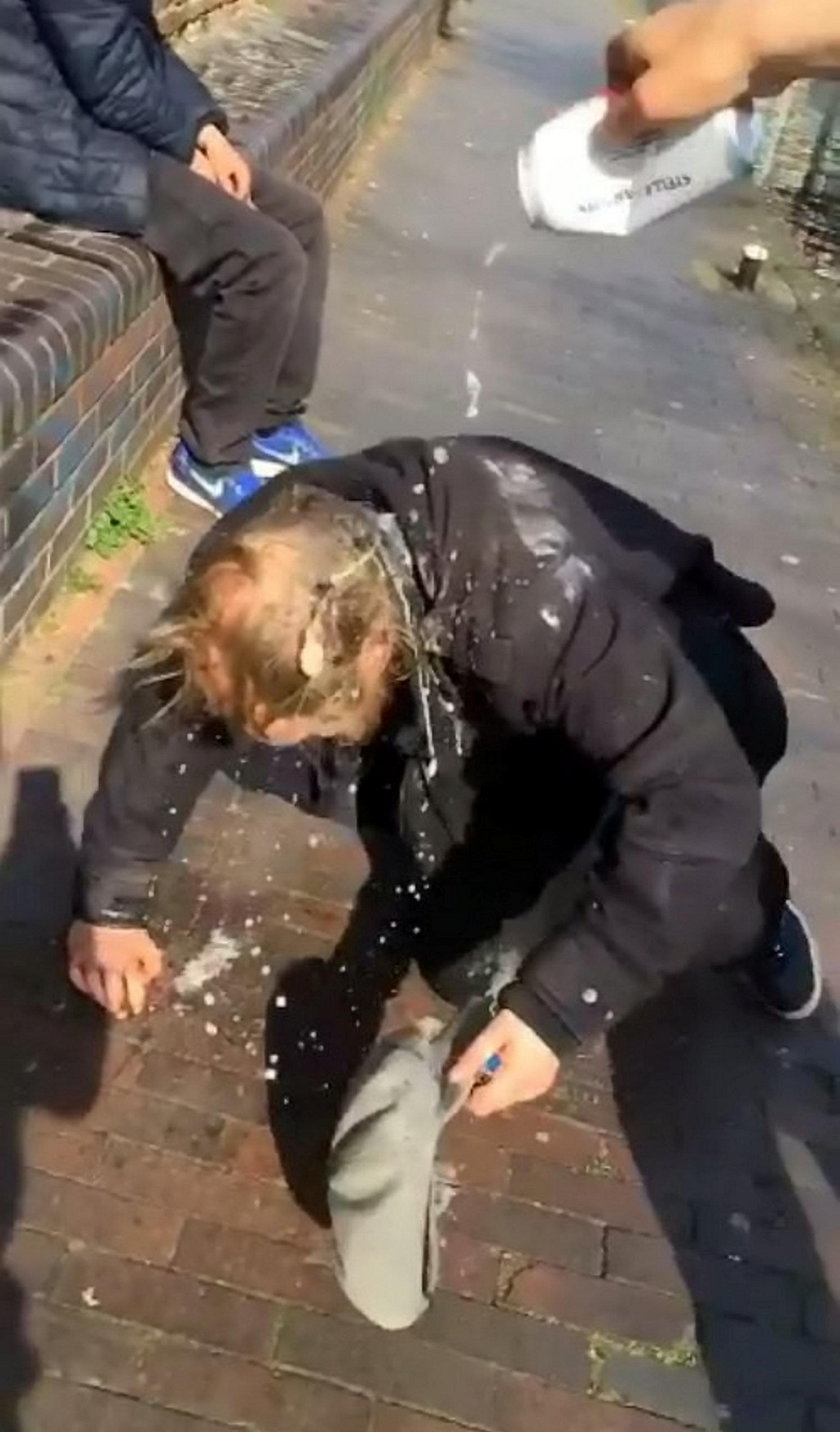 Anglia: wepchnęli bezdomnego do kanału, szuka ich policja