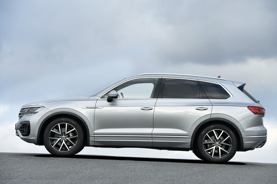 Volkswagen touareg audi q7