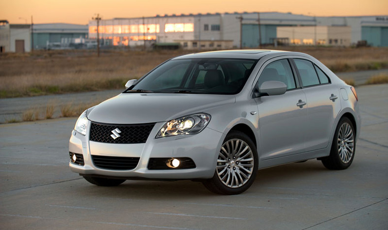 Tokio 2009:  Suzuki Kizashi będzie sprzedawane najpierw w Japonii