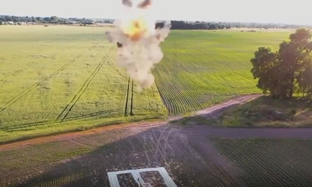 Kadr z nagrania testów dronów