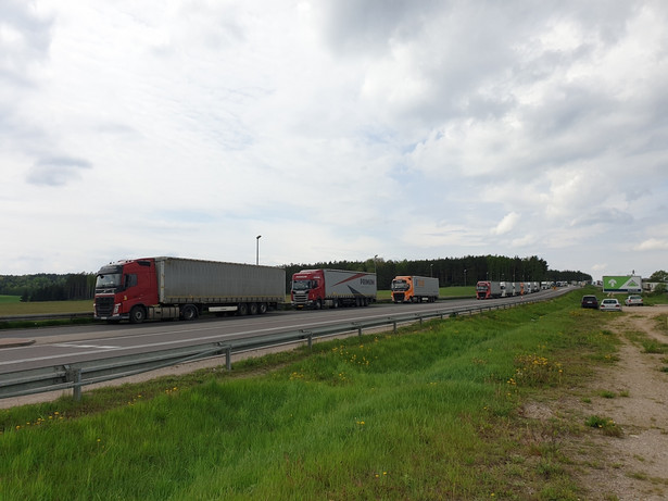 Obecnie najczęściej kierowcy ciężarówek przewożą z Ukrainy zboża