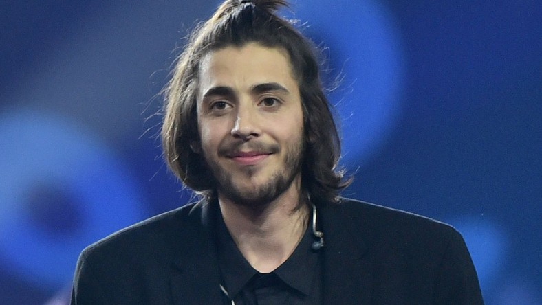Znalezione obrazy dla zapytania salvador sobral
