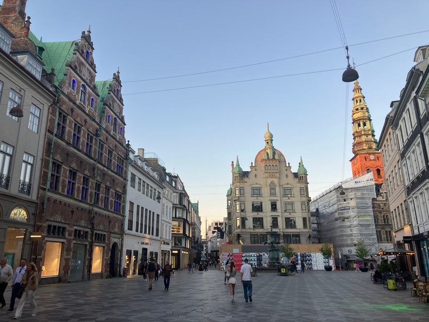 Stroget, pešačka zona, najstariji je i najživlji deo prestonice Danske