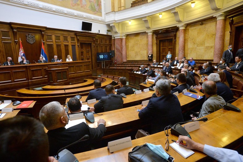 Međustranački dijalog u Skupštini Srbije odvijao se u prethodnom periodu i na još jednom koloseku, bez posrednika iz EU