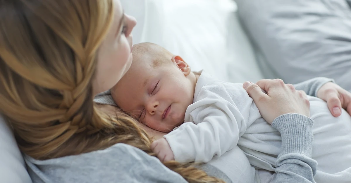 10 tys. zł jednorazowego wsparcia za urodzenie dziecka od 1 stycznia 2026 r. – niezależnie od 800 plus i innych świadczeń. "By rodziło się coraz więcej dzieci"