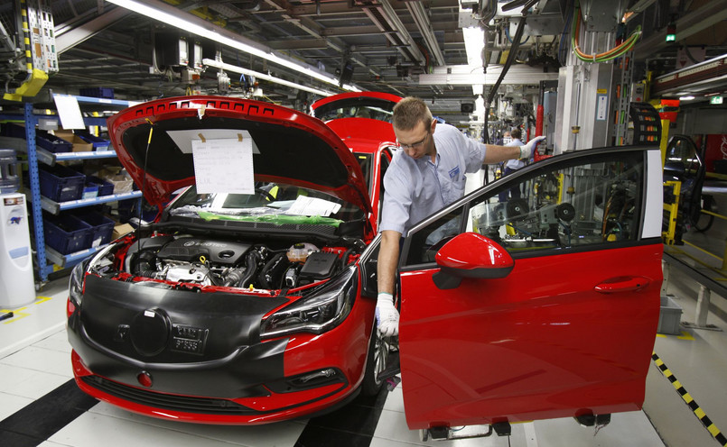 Fabryka Opla w Gliwicach wyprodukowała w 2015 roku niemal 170 tys. samochodów. To o 53 proc. więcej niż w 2014. Skąd tak rekordowy wzrost? Wszytko zaczęło się od strategicznych decyzji na szczytach koncernu General Motors do którego należy śląski zakład...