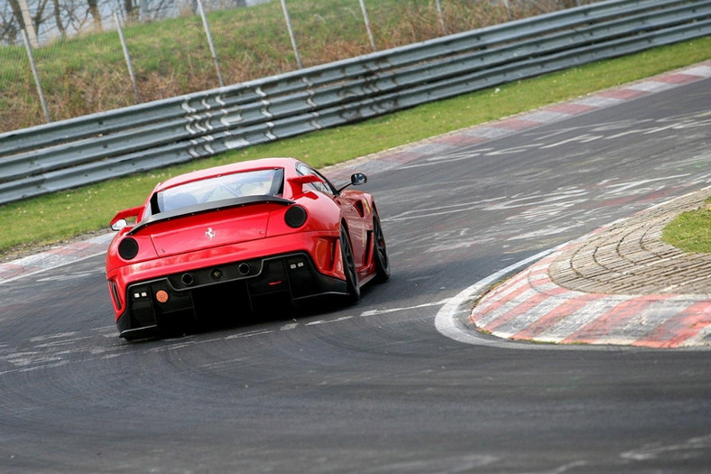 Ferrari 599XX to najszybsze auto na torze Nurburgring. Mam to gdzieś