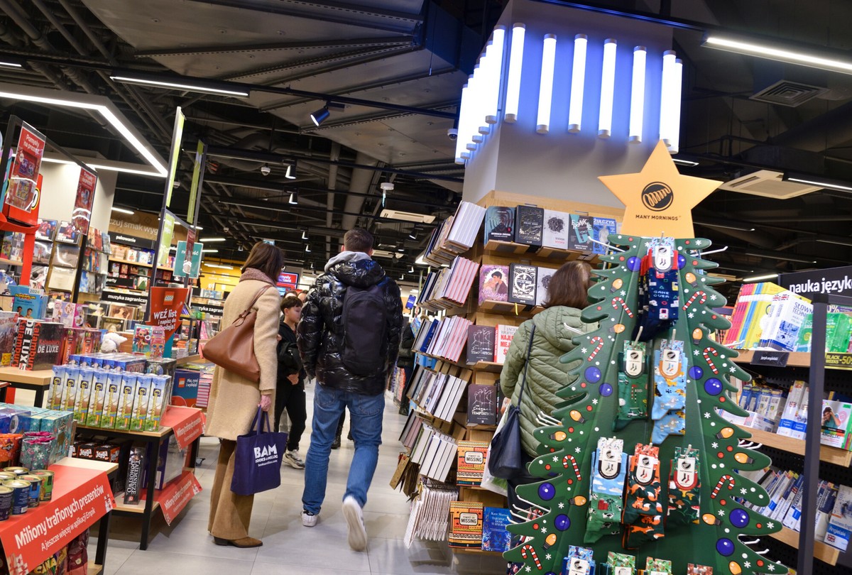 Polacy planują święta z kalkulatorem w ręku. Wielu deklaruje "zaciskanie pasa"