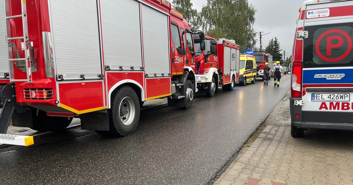Samochód nagle zjechał na przeciwny pas. Jedna osoba nie żyje