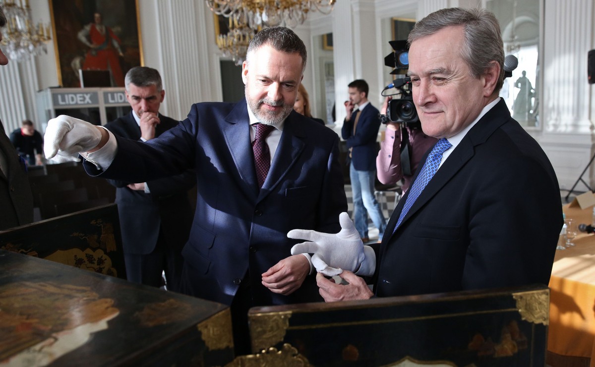 Wicepremier Piotr Gliński i dyrektor Państwowego Zbioru Sztuki w Dreźnie Hartwig Fischer